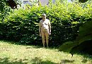 Ich Nackt im Garten, foto 830x587, 0 Kommentare, 2 stimmen