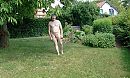 Ich Nackt im Garten, foto 830x505, 0 Kommentare, 2 stimmen